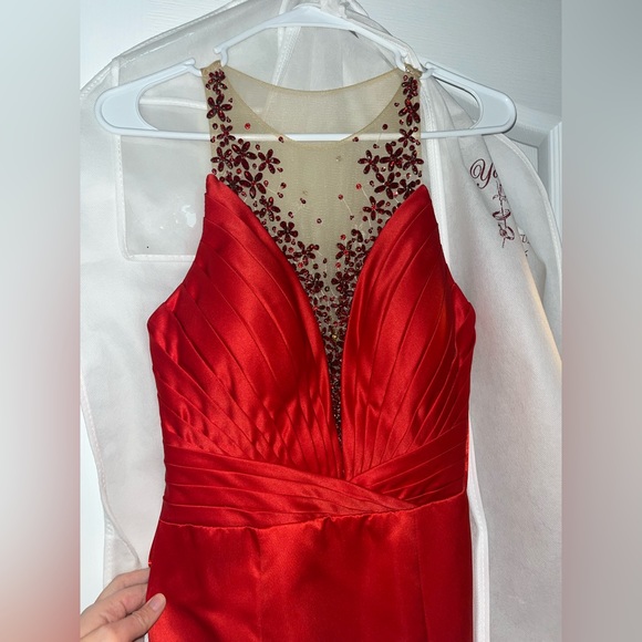 Prom/Pageant Dress - Picture 7 of 9